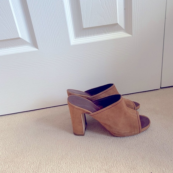 Light brown suede heels - Picture 1 of 8